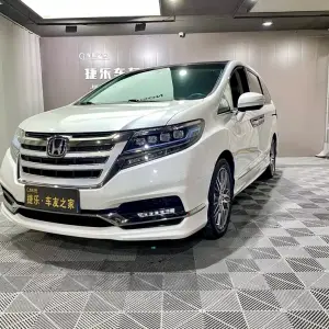 Honda Elysion 2020 из Китая