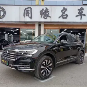 Volkswagen Touareg New Energy 2021 из Китая