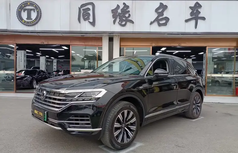Volkswagen Touareg New Energy 2021 из Китая