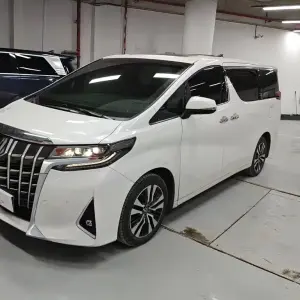 Toyota Alphard 2022 из Китая