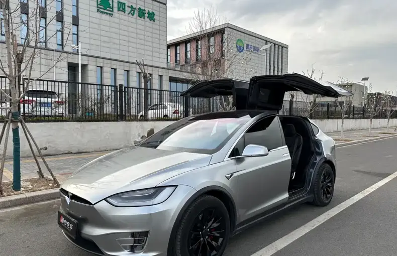 Tesla Model X 2017 из Китая