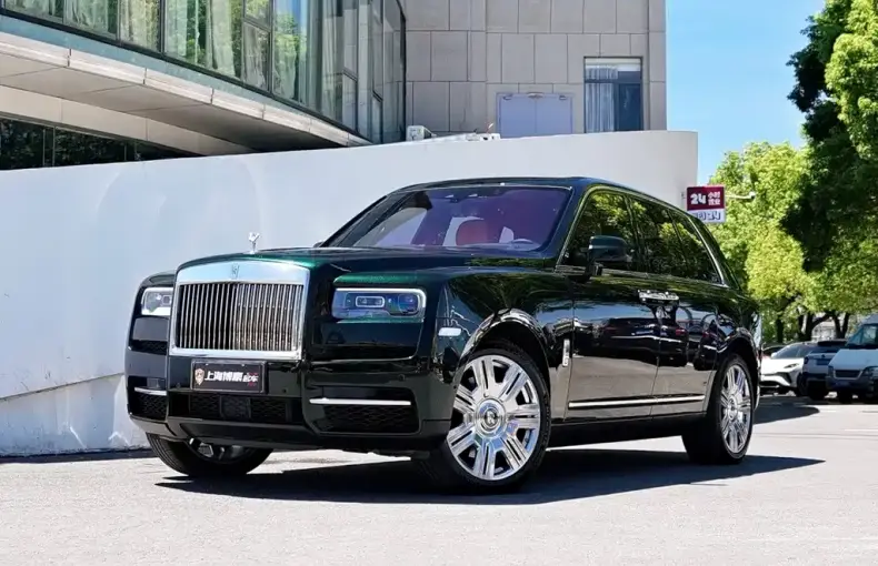 Rolls-Royce Cullinan 2023 из Китая