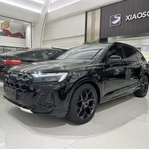Audi Q7 2025 265 л.с. из Китая