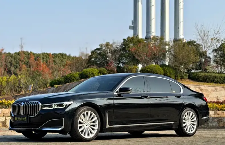 BMW 7 Series 2021 из Китая