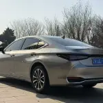 Lexus ES 2025 из Китая