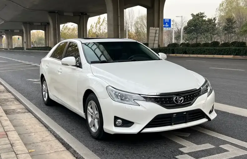 Toyota Reiz 2017 из Китая