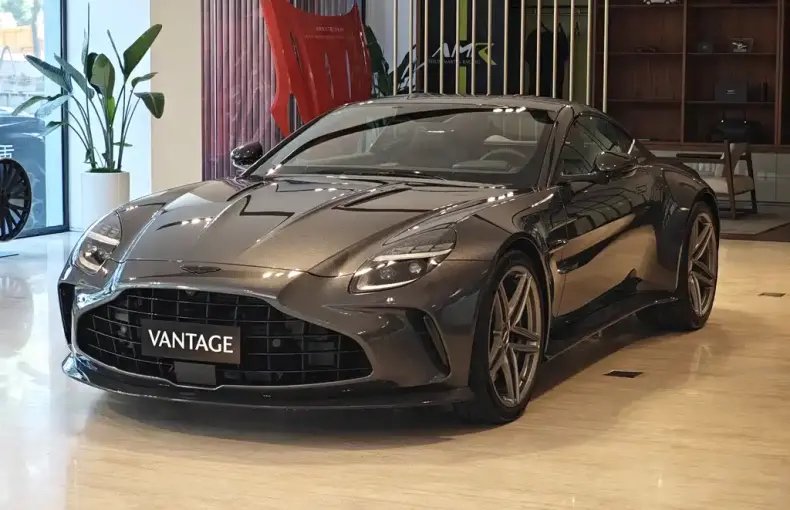 Aston Martin V8 Vantage из Китая