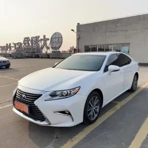 Lexus ES 2018 из Китая