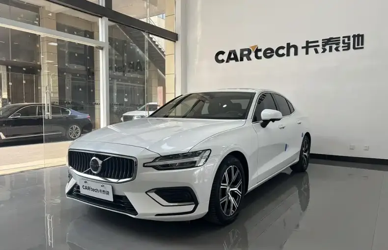 Volvo S60 2023 из Китая