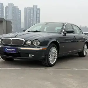 Jaguar XJ 2007 из Китая
