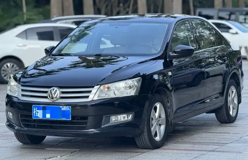 Volkswagen Santana 2014 из Китая