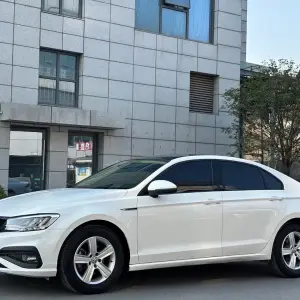 Volkswagen Lamando 2019 131 л.с. из Китая