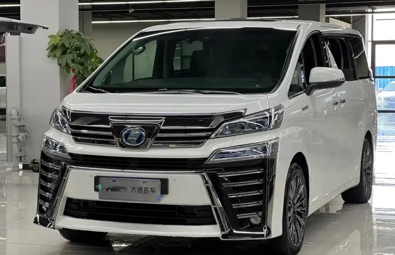 Toyota Vellfire 2021 из Китая