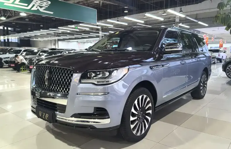 Lincoln Navigator One 2023 из Китая