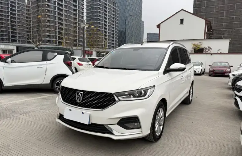 Baojun 360 2020 из Китая