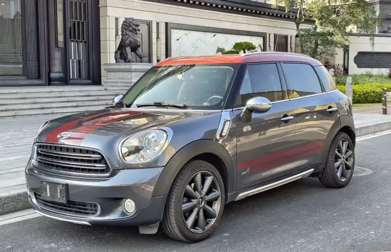 MINI Mini Countryman 2016 из Китая