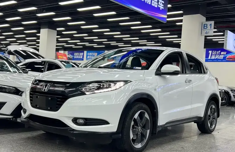 Honda Vezel 2017 из Китая