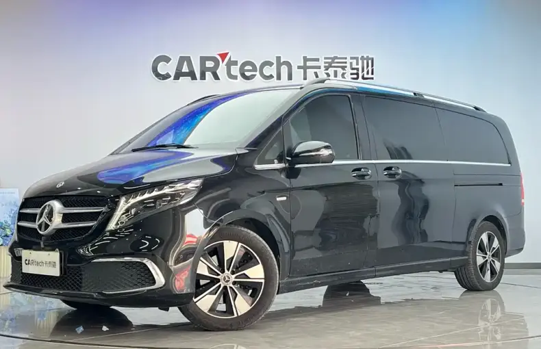Mercedes-Benz V-Class 2023 из Китая