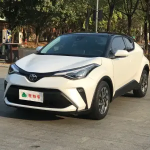 Toyota C-HR 2022 из Китая
