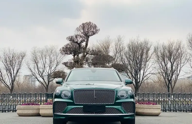 Bentley Bentayga 2021 из Китая