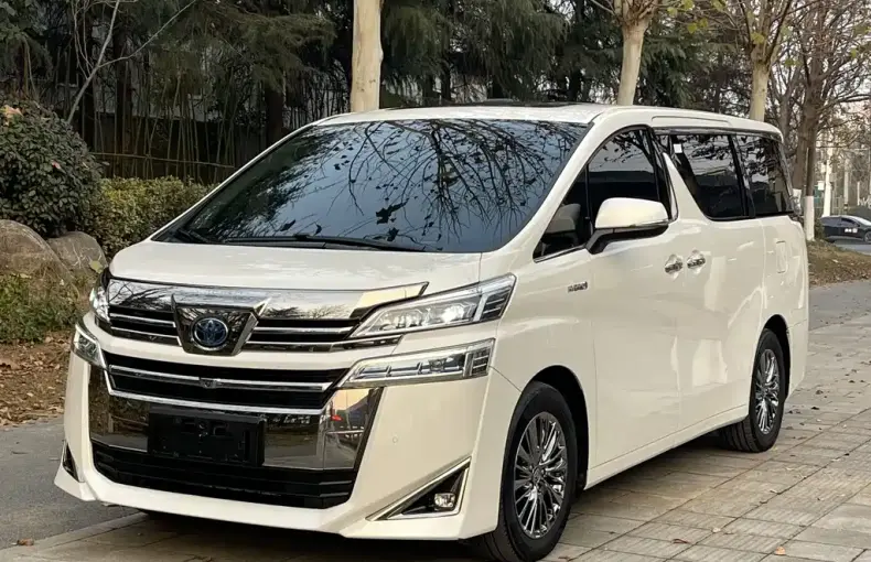 Toyota Vellfire 2020 из Китая