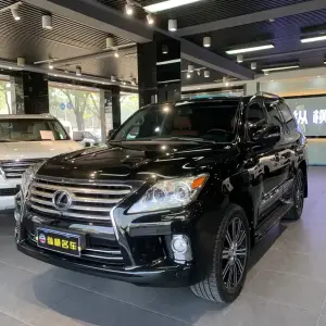 Lexus LX 2013 367 л.с. из Китая
