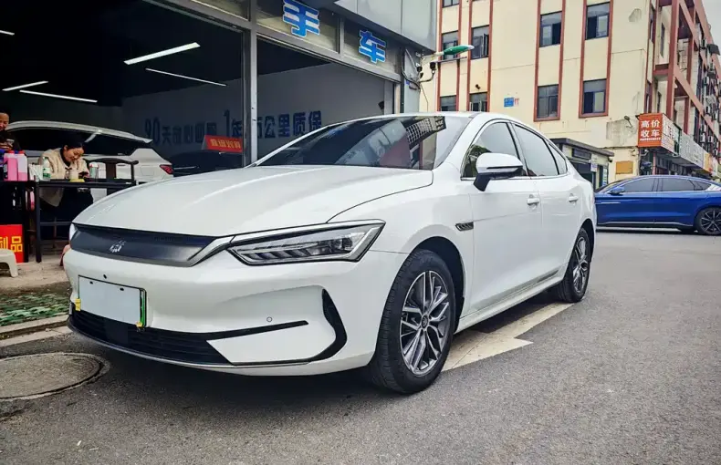 BYD Qin PLUS 2024 из Китая