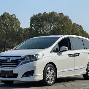 Honda Elysion 2019 из Китая