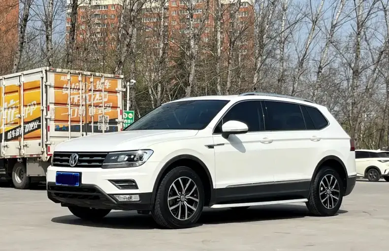 Volkswagen Tiguan L 2018 из Китая