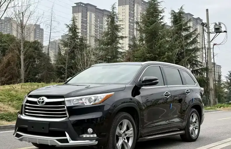 Toyota Highlander 2016 из Китая