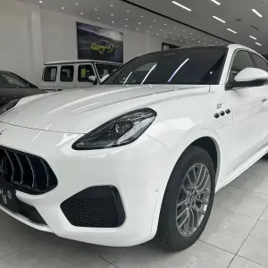 Maserati Grecale из Китая