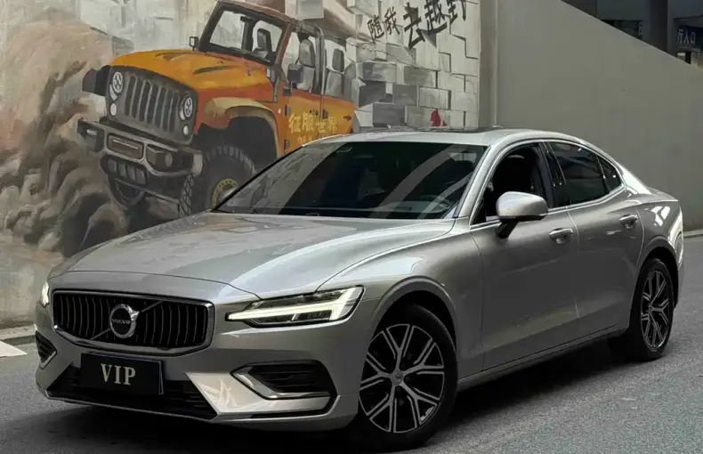 Volvo S60 2023 из Китая
