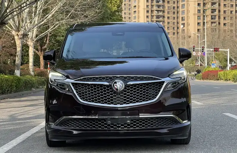Buick GL8 2022 из Китая