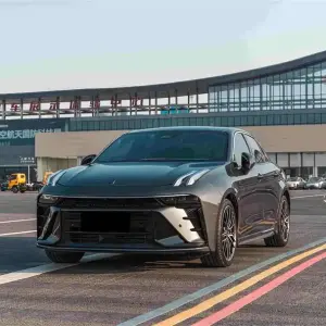 Lynk & Co 03 2025 из Китая