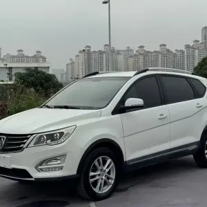 Baojun 560 2016 из Китая