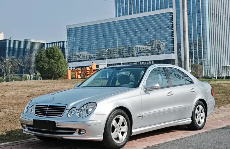 Mercedes-Benz E-Class 2006 из Китая