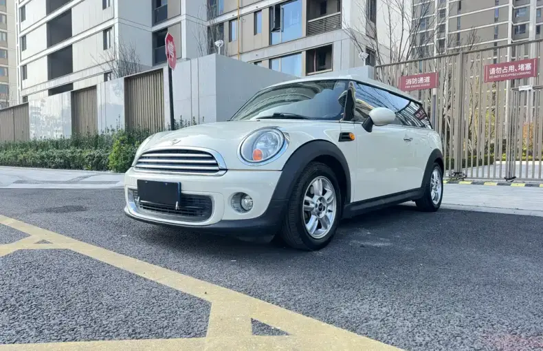 MINI Mini Clubman 2014 из Китая