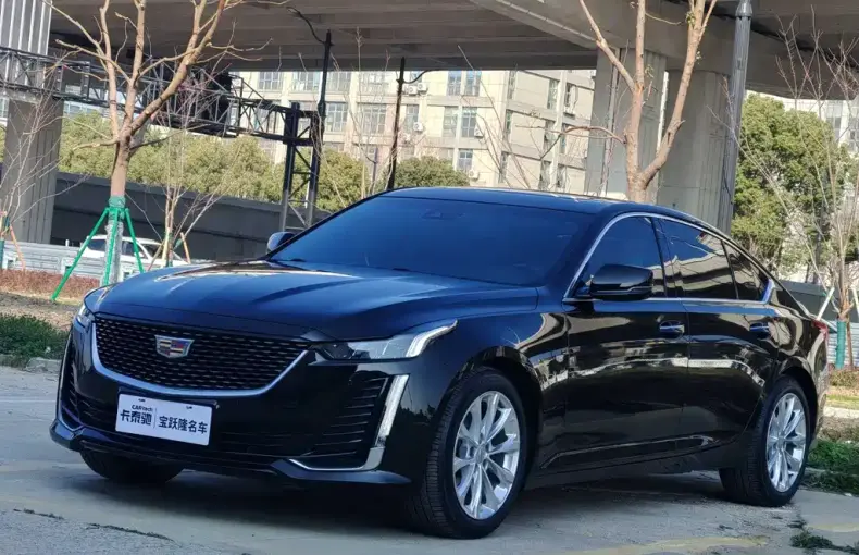 Cadillac CT5 2023 из Китая