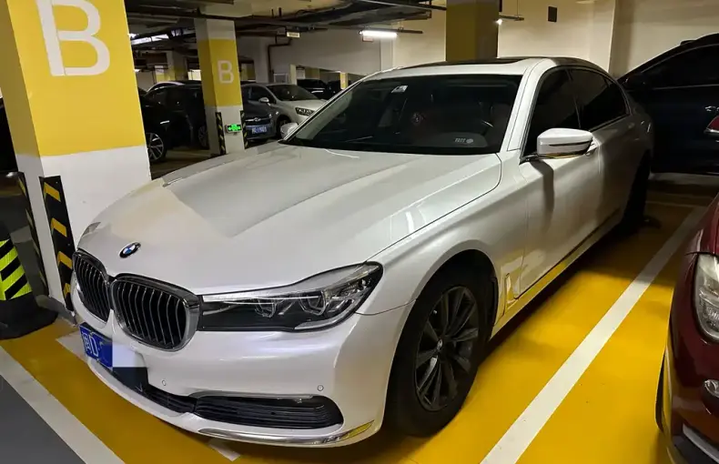BMW 7 Series 2016 из Китая