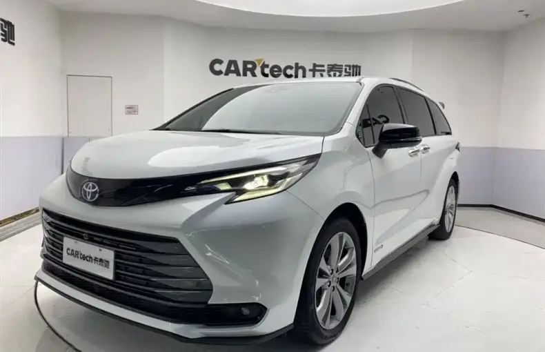 Toyota Sienna 2024 из Китая
