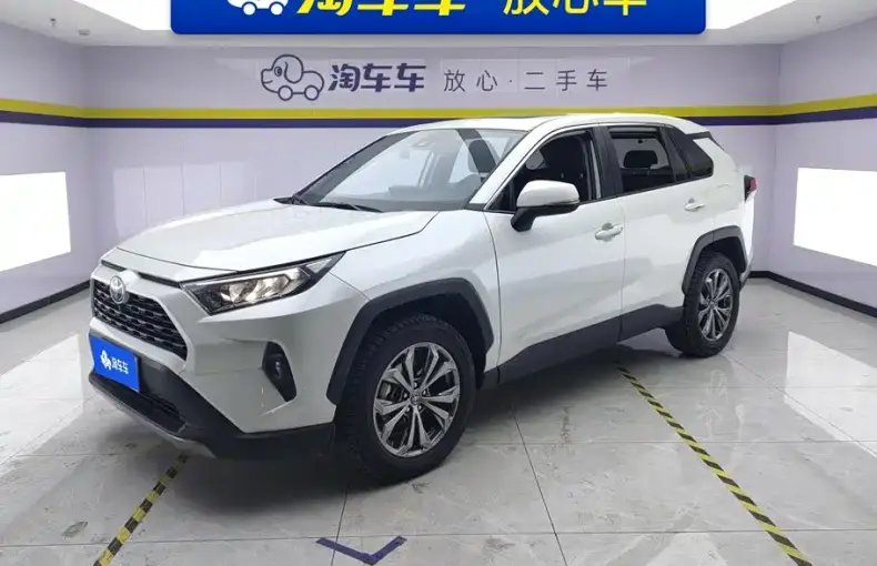 Toyota RAV4 2024 из Китая