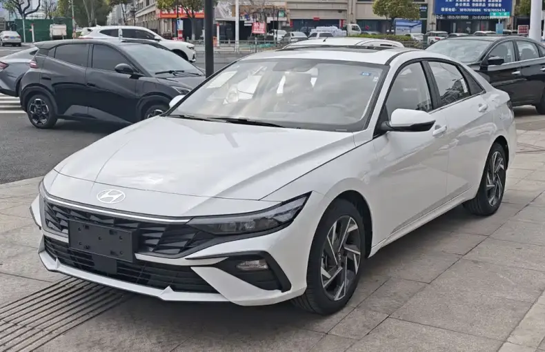 Hyundai Elantra 2026 из Китая