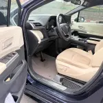 Toyota Sienna 2022 из Китая