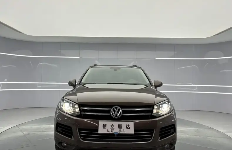 Volkswagen Touareg 2013 из Китая