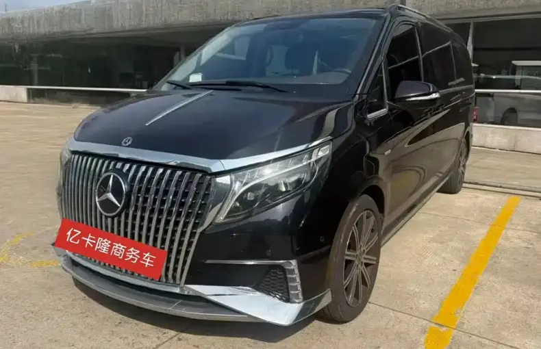 Mercedes-Benz V-Class 2024 из Китая