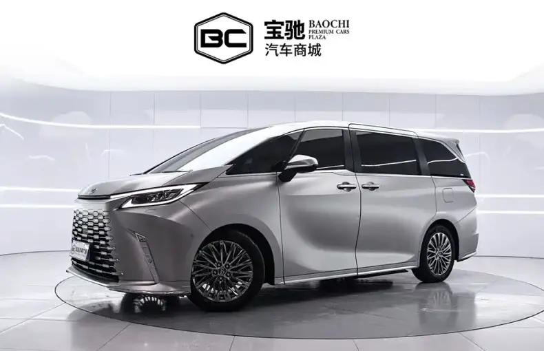 Lexus LM 2024 из Китая