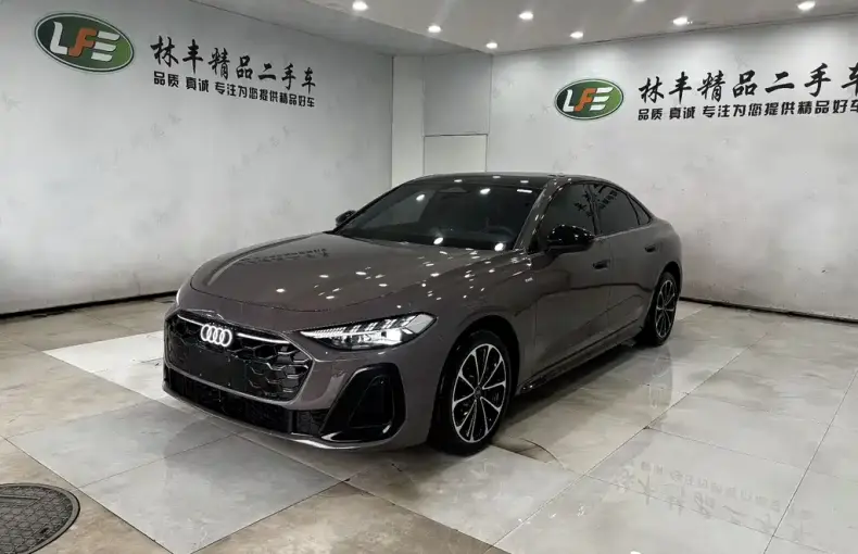Audi 奥迪A5L 2025 из Китая