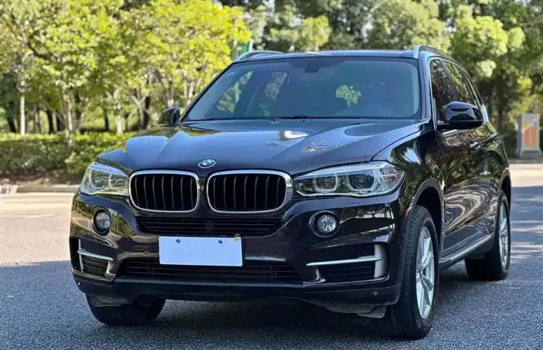 BMW X5 (Import) 2015 из Китая
