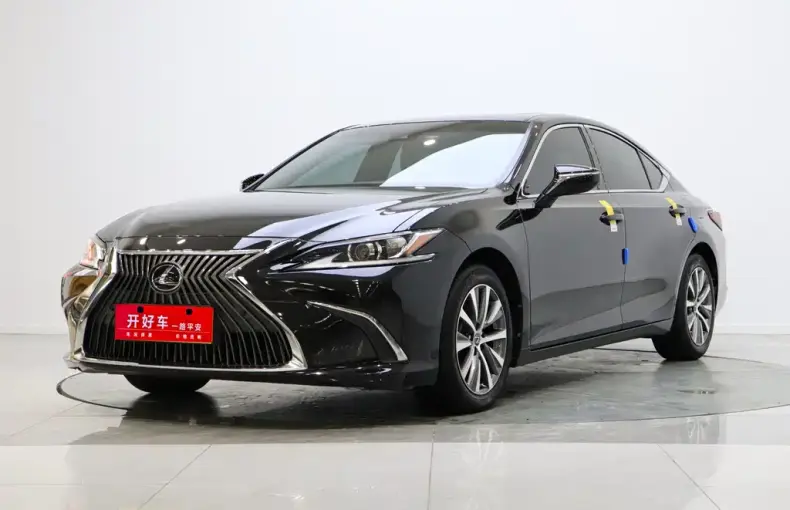 Lexus ES 2019 из Китая