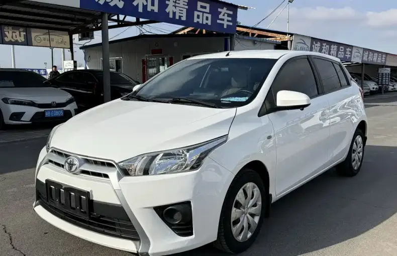 Toyota Yaris L 2016 из Китая